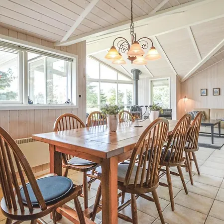 Awesome Home In Blavand With Sauna *